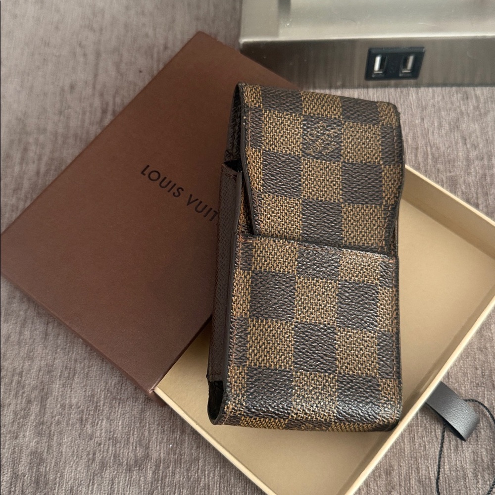 Authentic Louis Vuitton damier ebene cigarette holder unisex